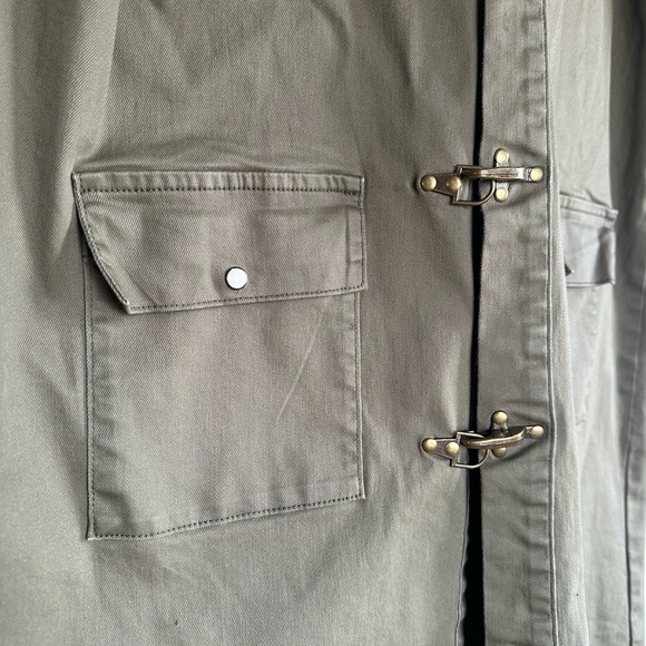 Found - trench coat ! Never worn ! - Picture 3 of 6